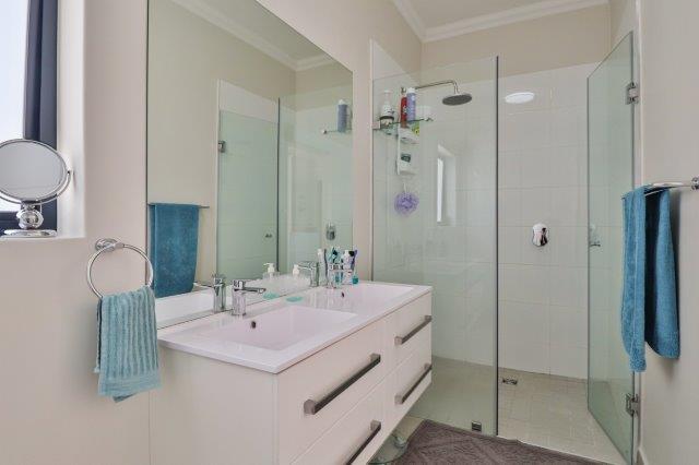 3 Bedroom Property for Sale in Protea Heights Western Cape